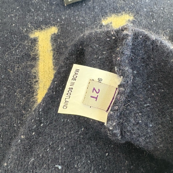 Harry Potter Universal Studios Sweater - Picture 6 of 7